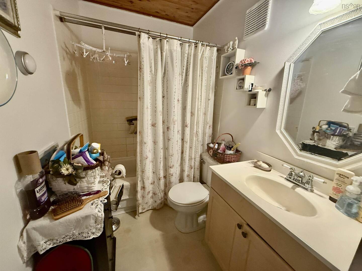 97 Bromley Rd Halifax, NS B3P2L6