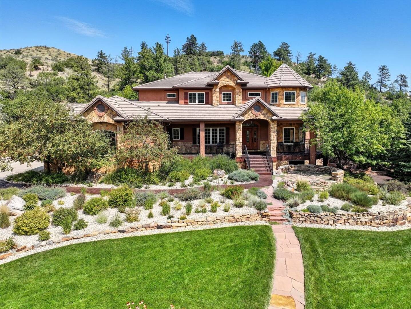 7615 Winding Oaks Drive  Colorado Springs, CO 80919