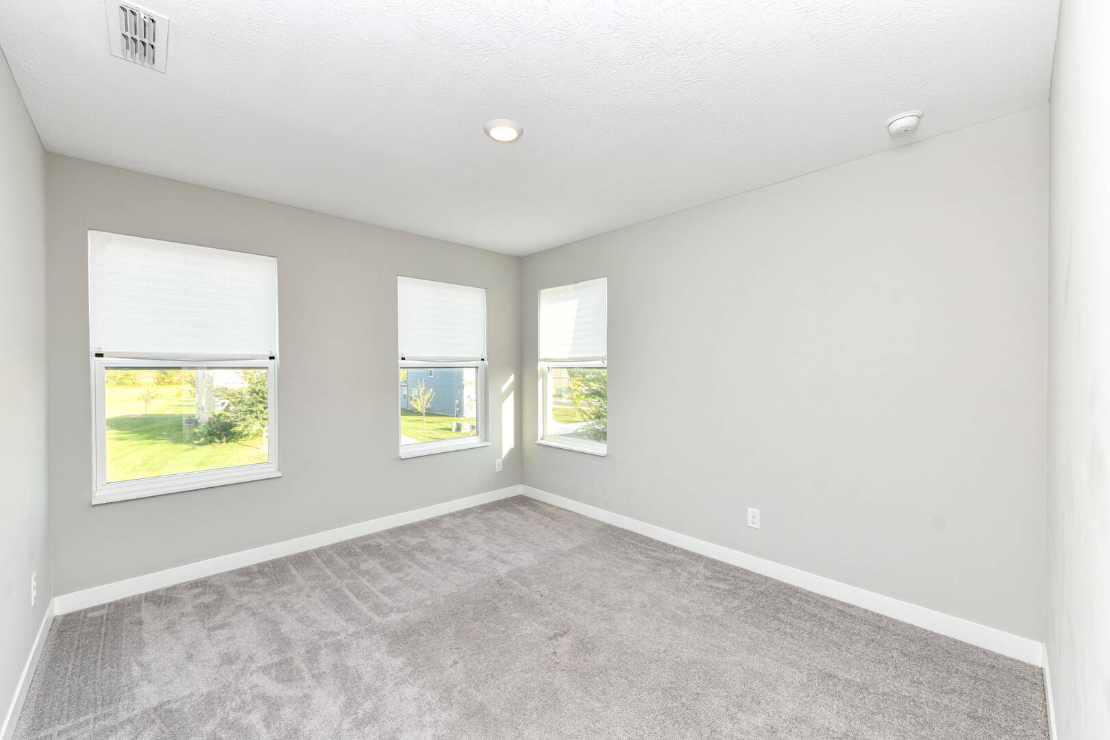 2646 Grassy Branch Dr. Whitestown, IN 46075