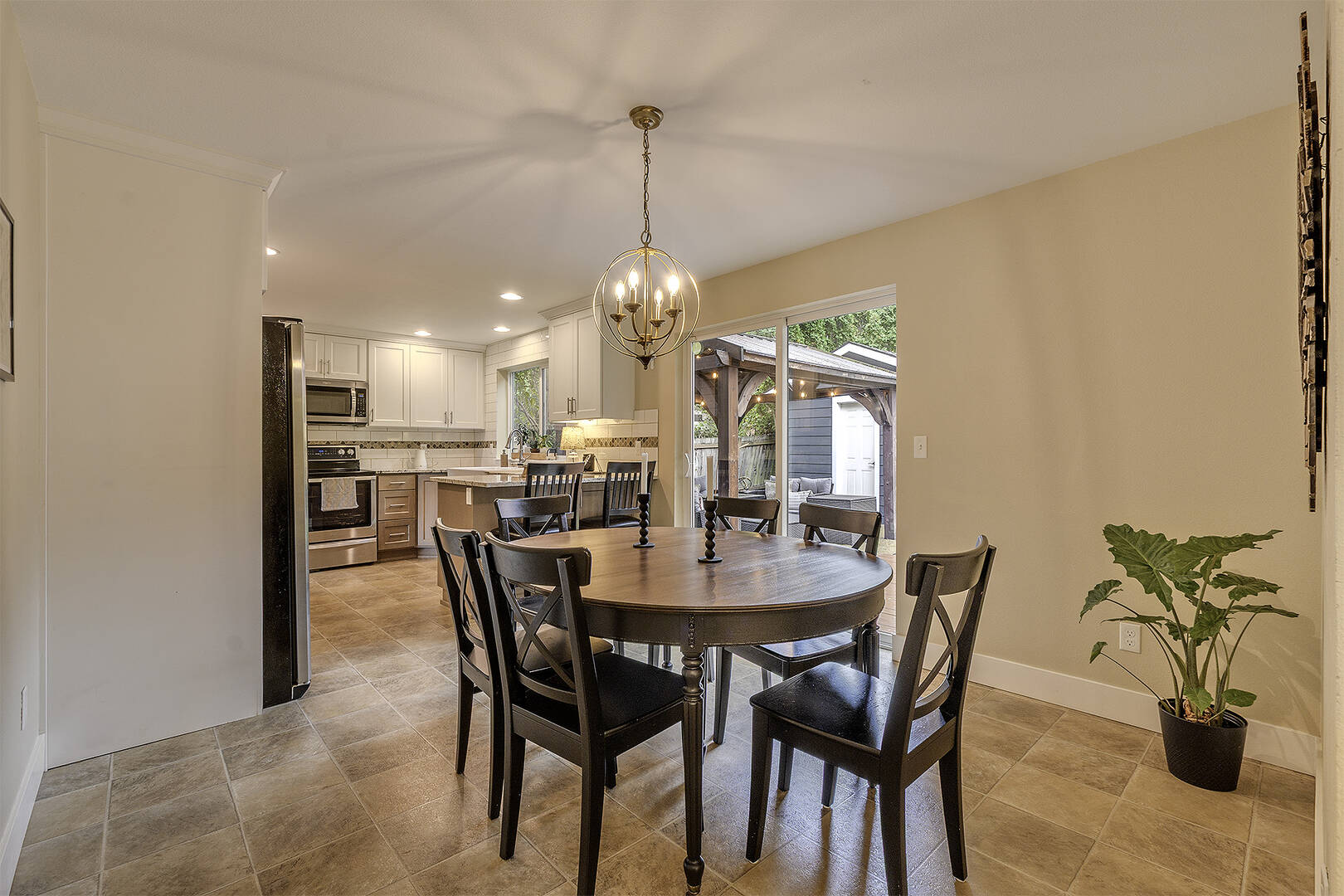 2200 SE Willow Ct Hillsboro, OR 97123