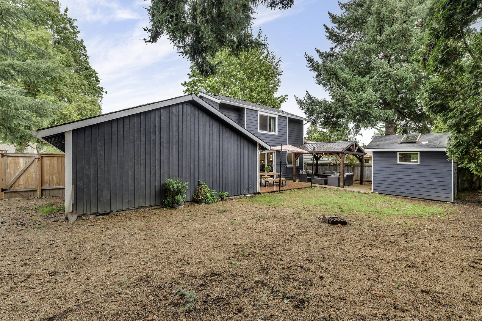 2200 SE Willow Ct Hillsboro, OR 97123