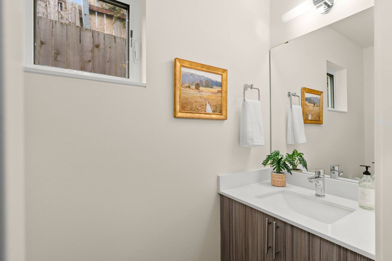 6012 S. 127th Lane Seattle, WA 98178
