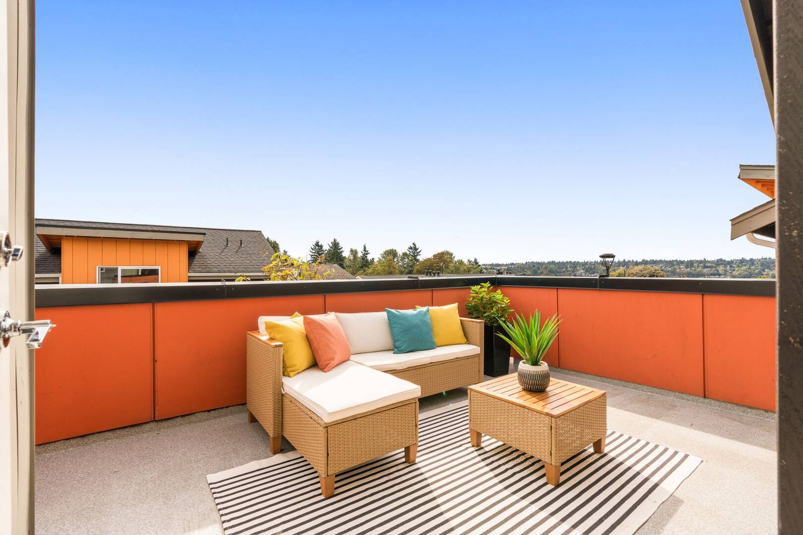 6012 S. 127th Lane Seattle, WA 98178