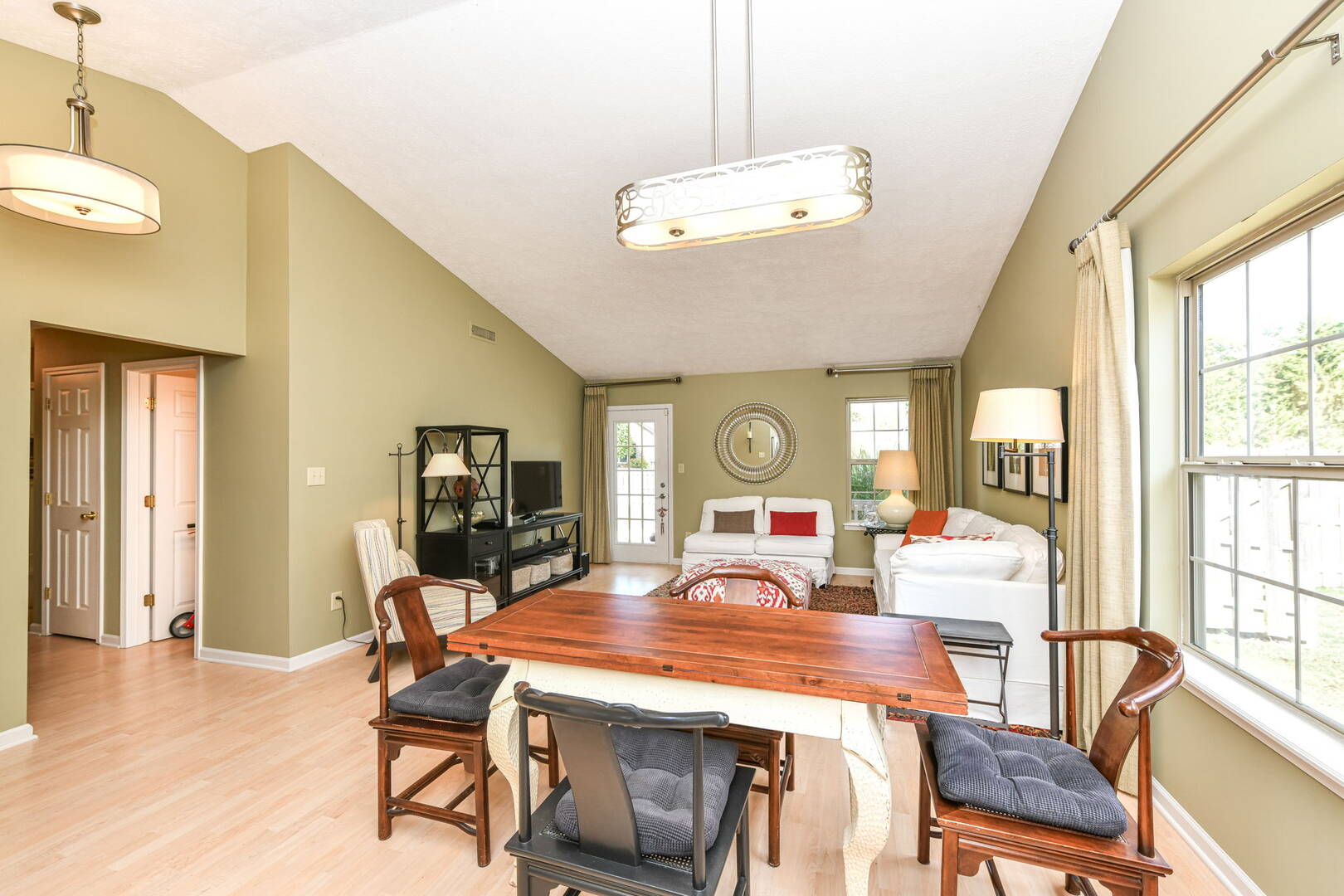 11224 Arborwood Trail, Carmel, IN 46032