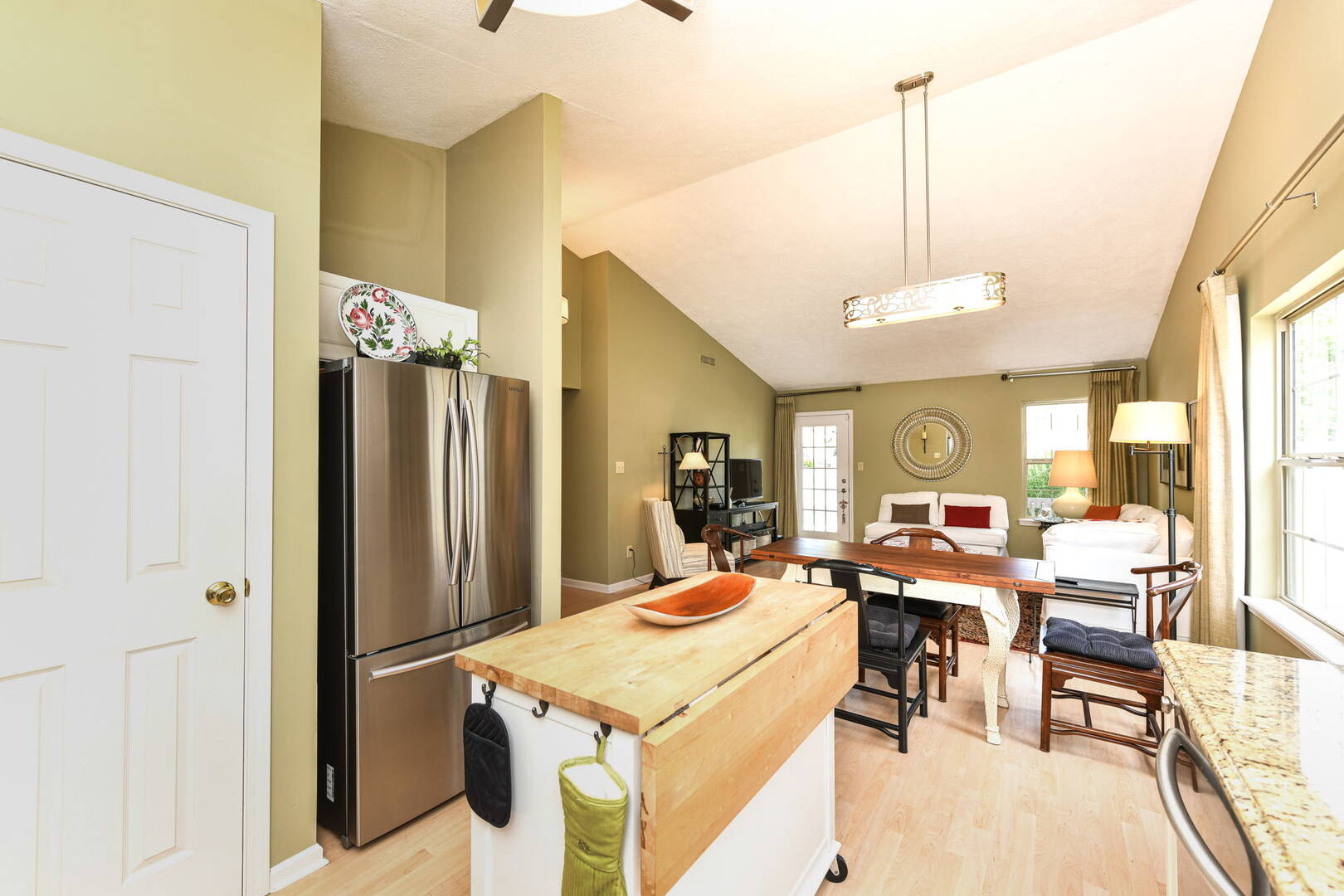 11224 Arborwood Trail, Carmel, IN 46032