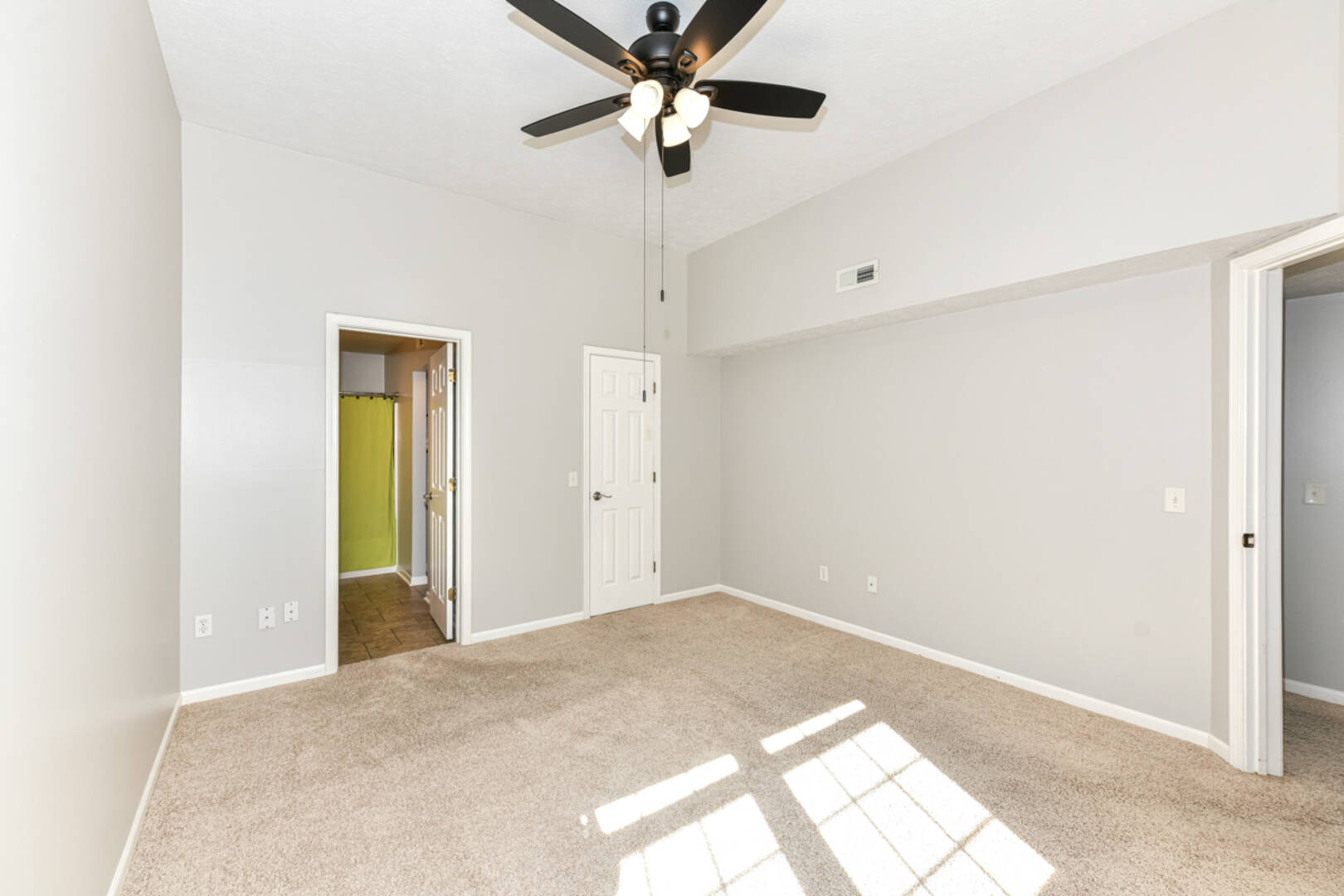 8891 Gerking Ct., Indianapolis, IN 46256