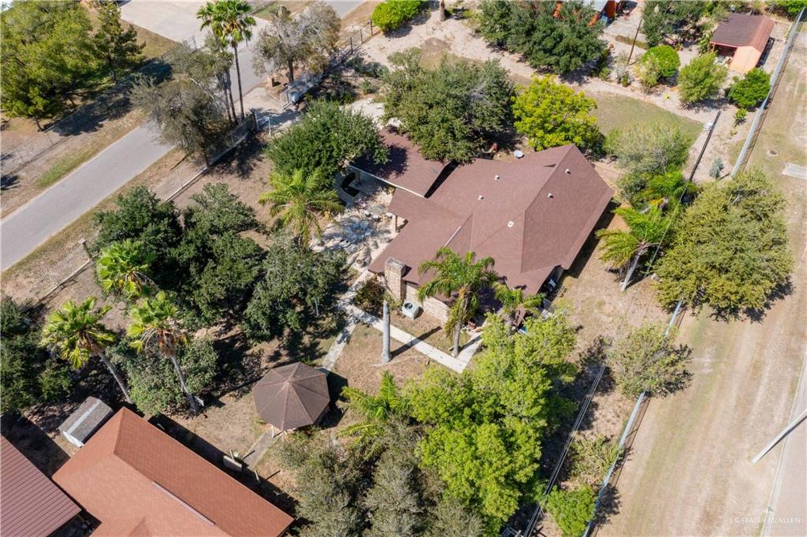 1318 S Maryland St Mission, TX 78573