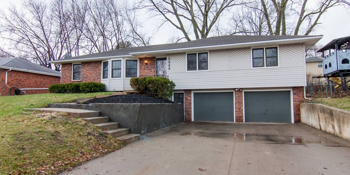 Brivity 2424 N 72nd St Kansas City, KS 66109