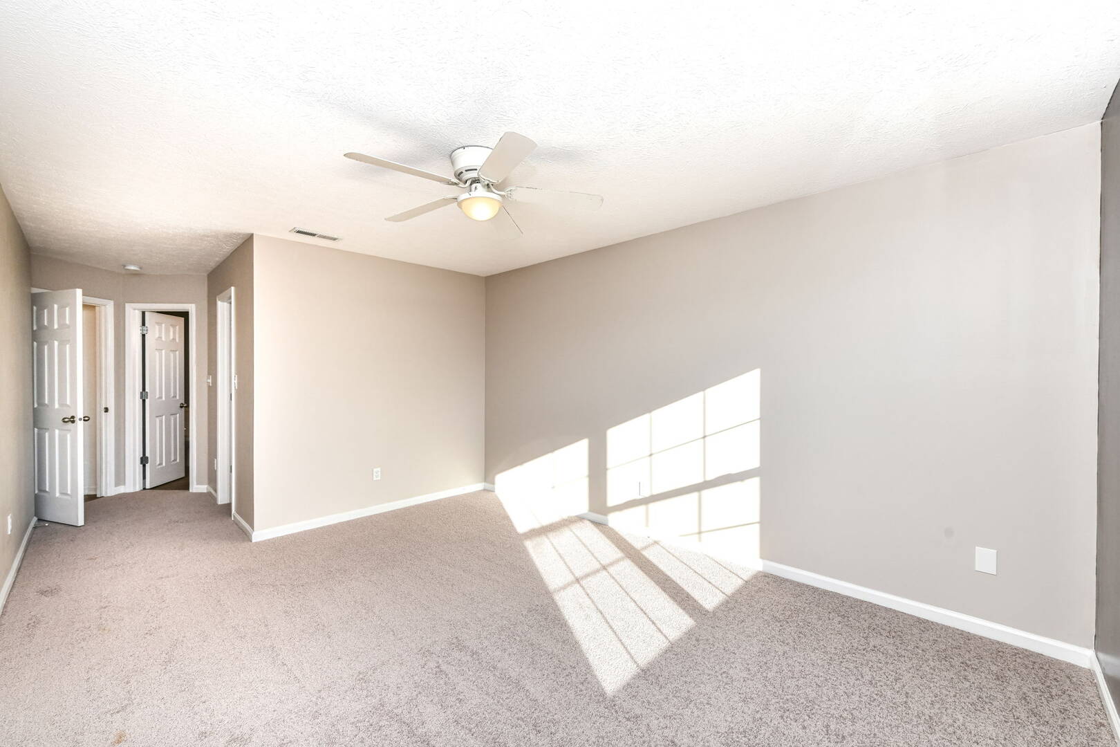 6847 W Odessa Way, McCordsville, IN 46055