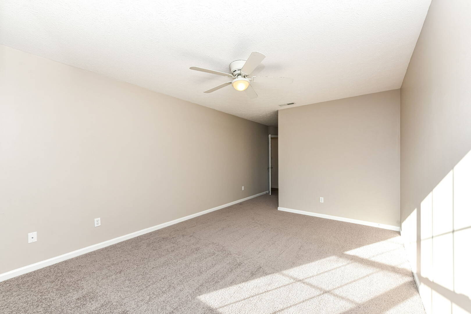 6847 W Odessa Way, McCordsville, IN 46055
