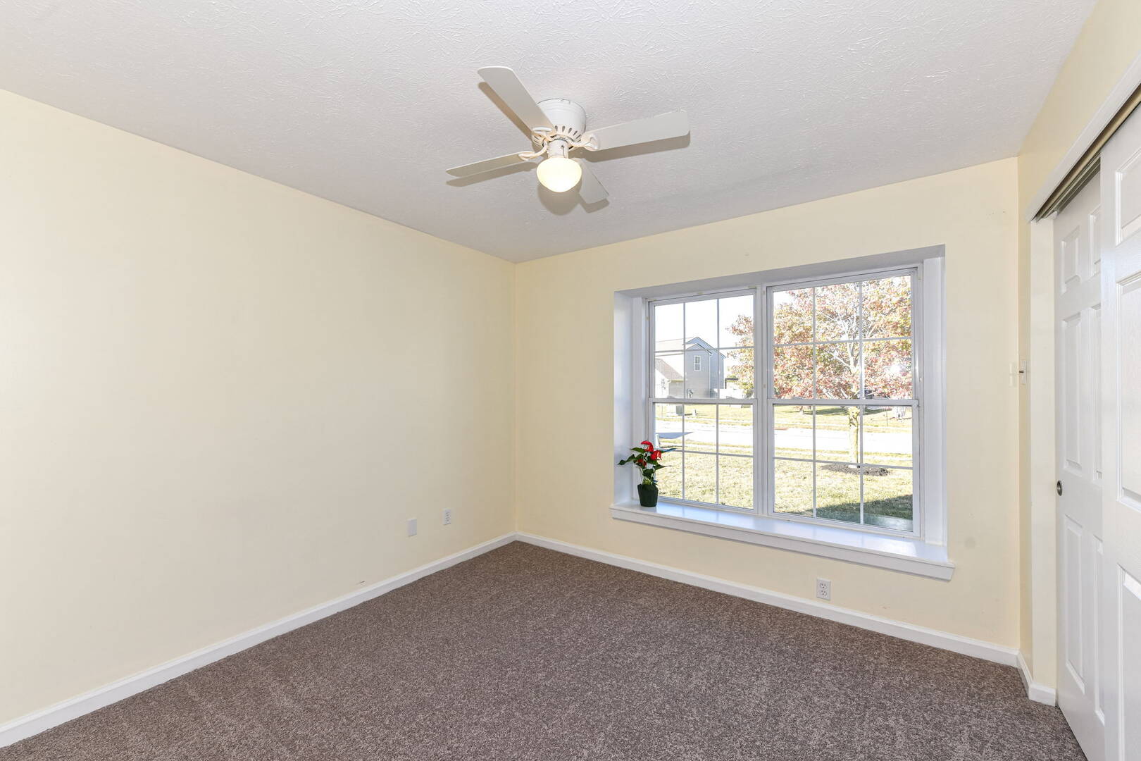 6847 W Odessa Way, McCordsville, IN 46055