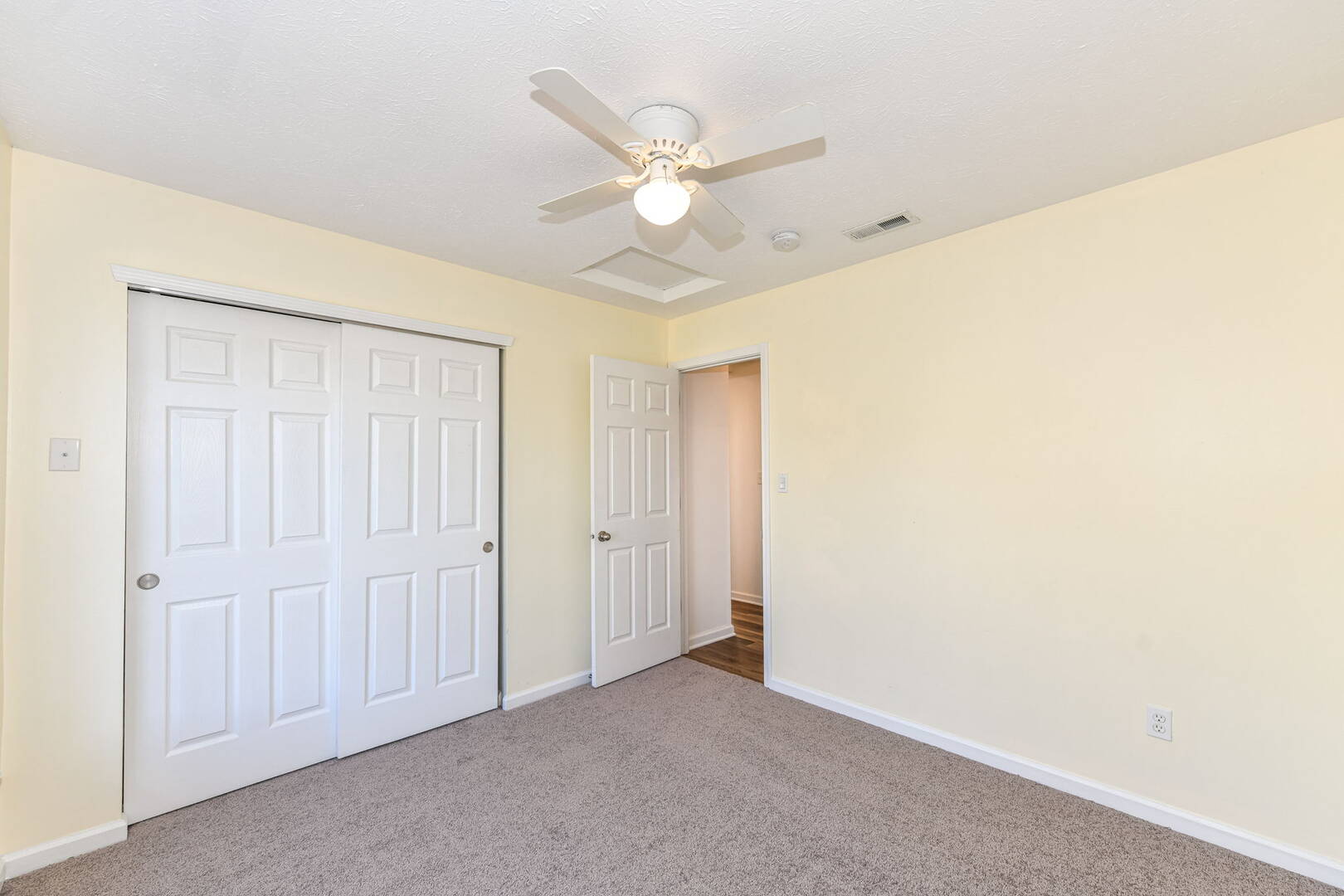 6847 W Odessa Way, McCordsville, IN 46055