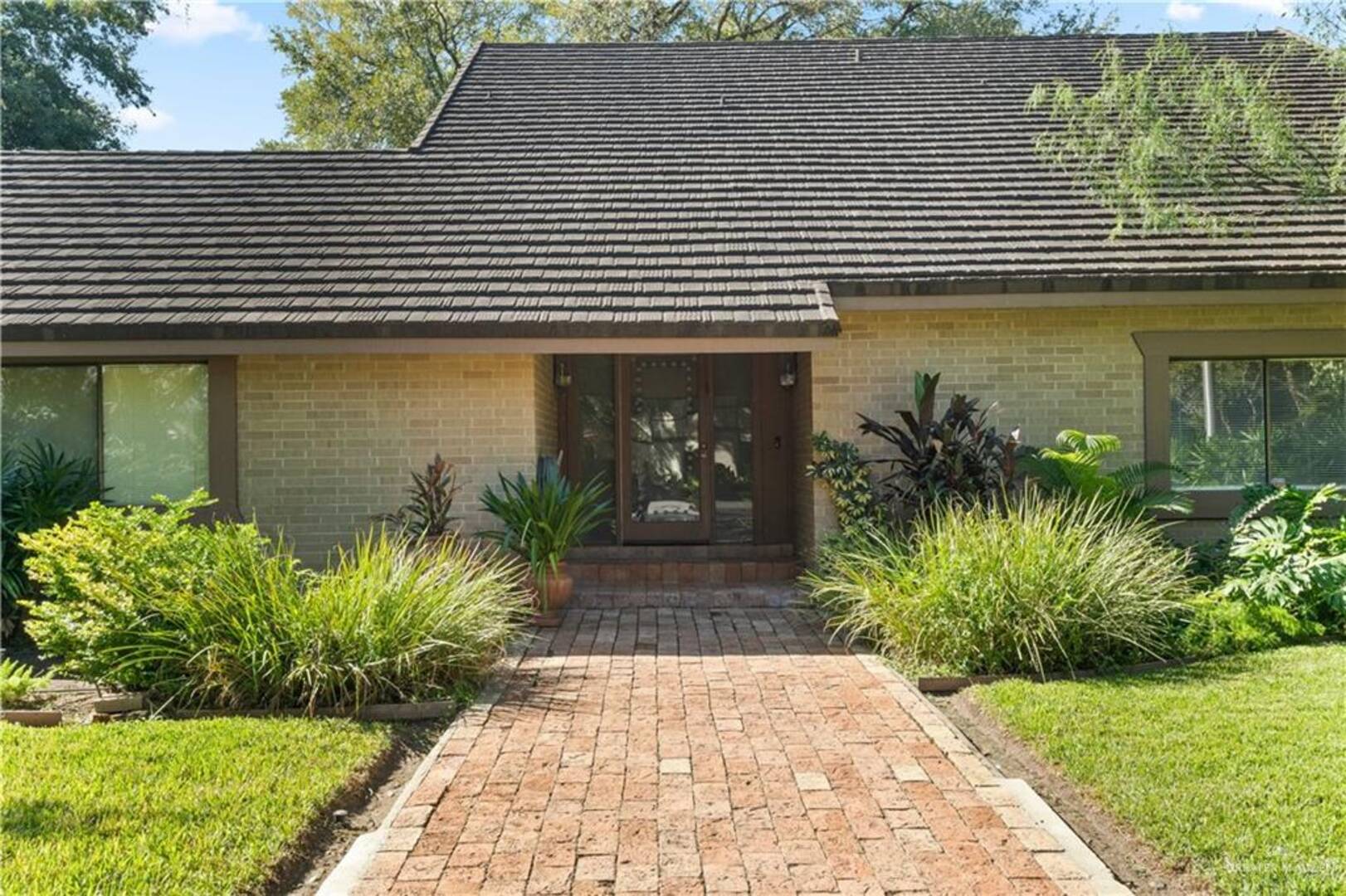 1113 Xanthisma Ave McAllen, TX 78504