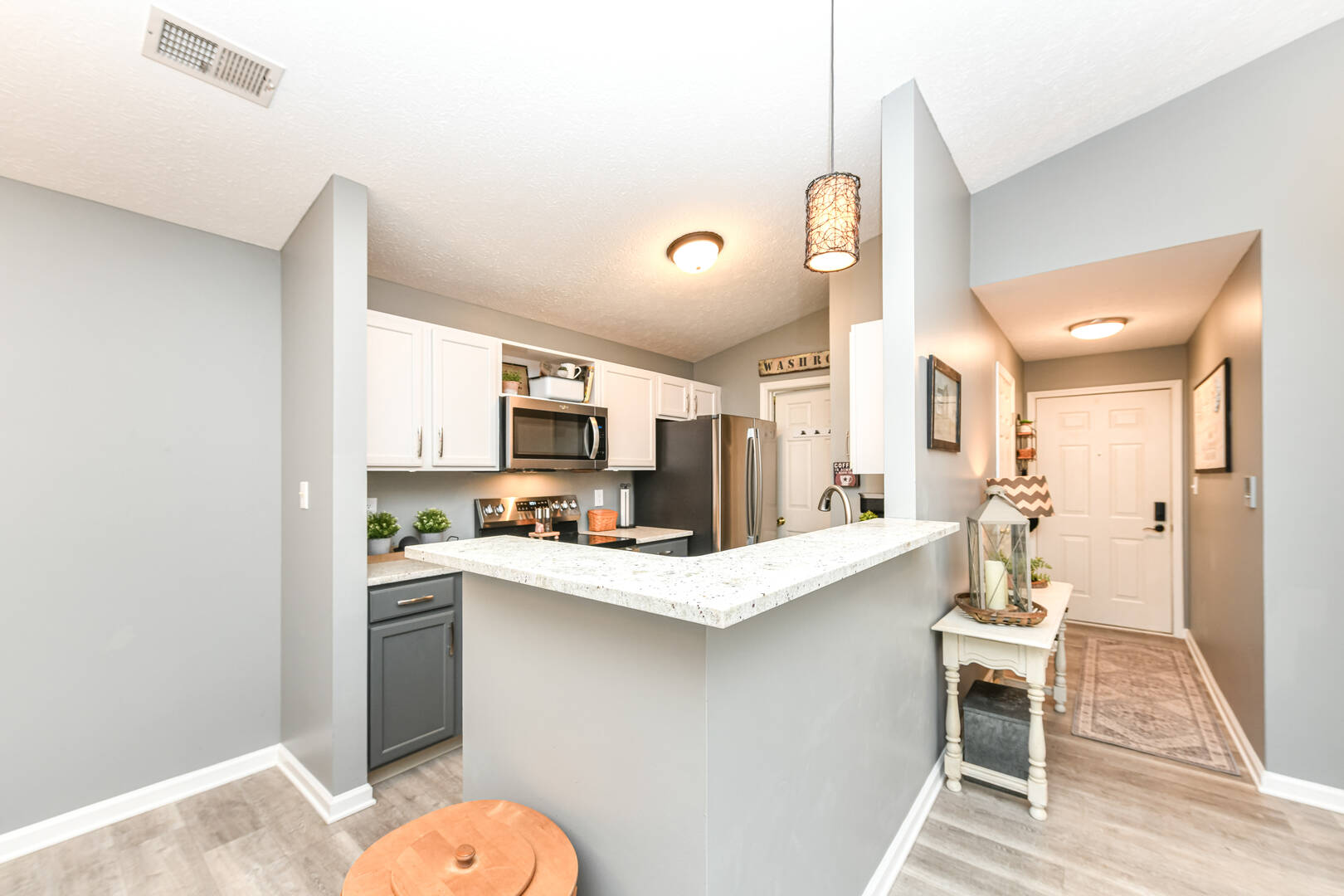 8418 Glenwillow Ln. Unit 205 Indpls, In 46278
