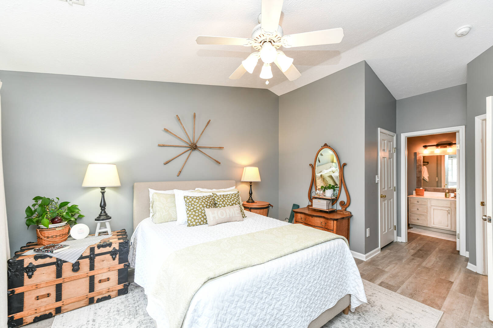 8418 Glenwillow Ln. Unit 205 Indpls, In 46278