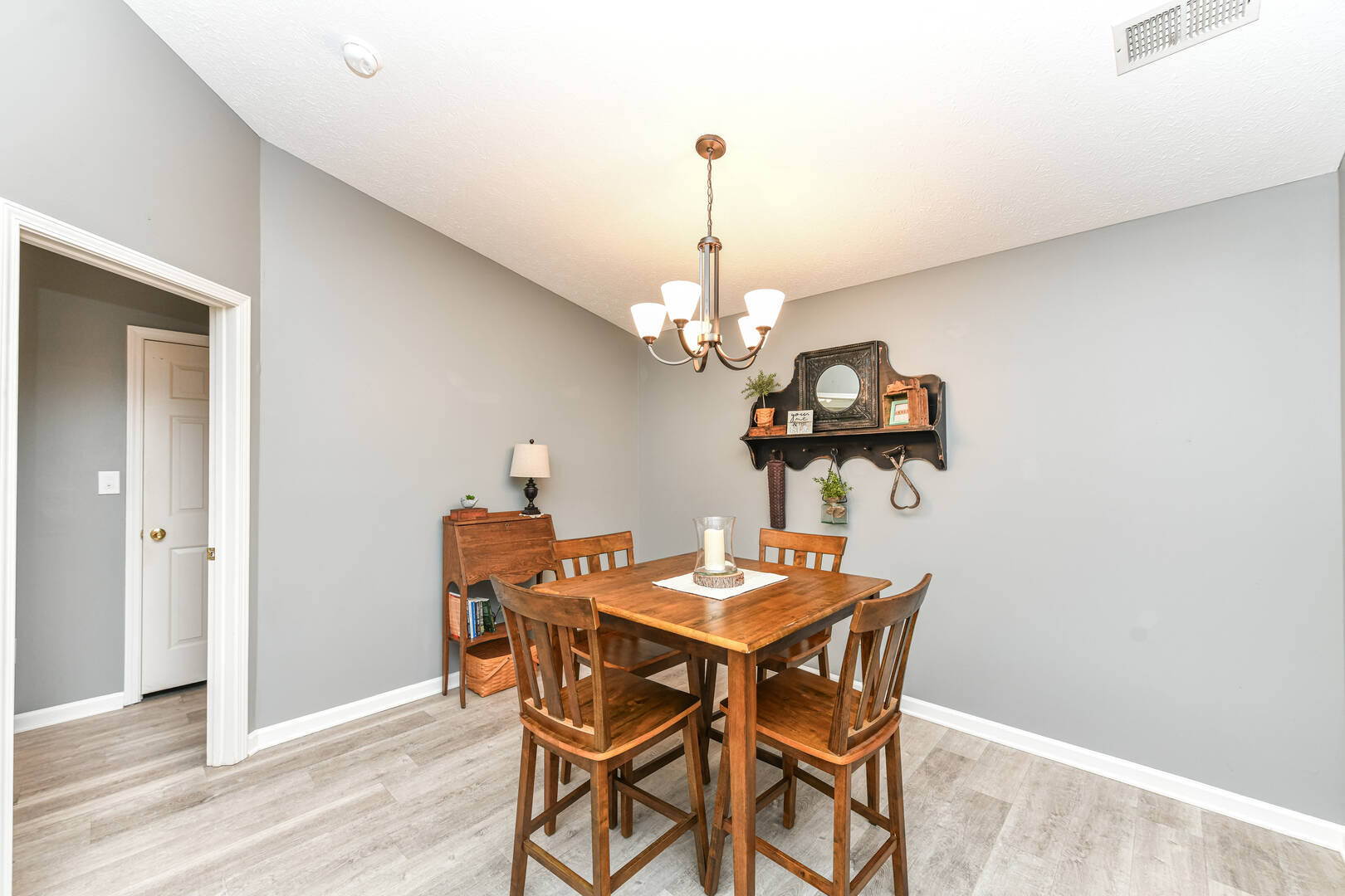 8418 Glenwillow Ln. Unit 205 Indpls, In 46278