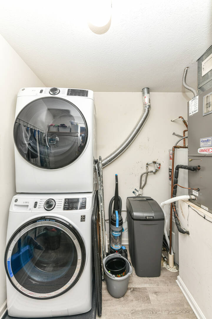 8418 Glenwillow Ln. Unit 205 Indpls, In 46278