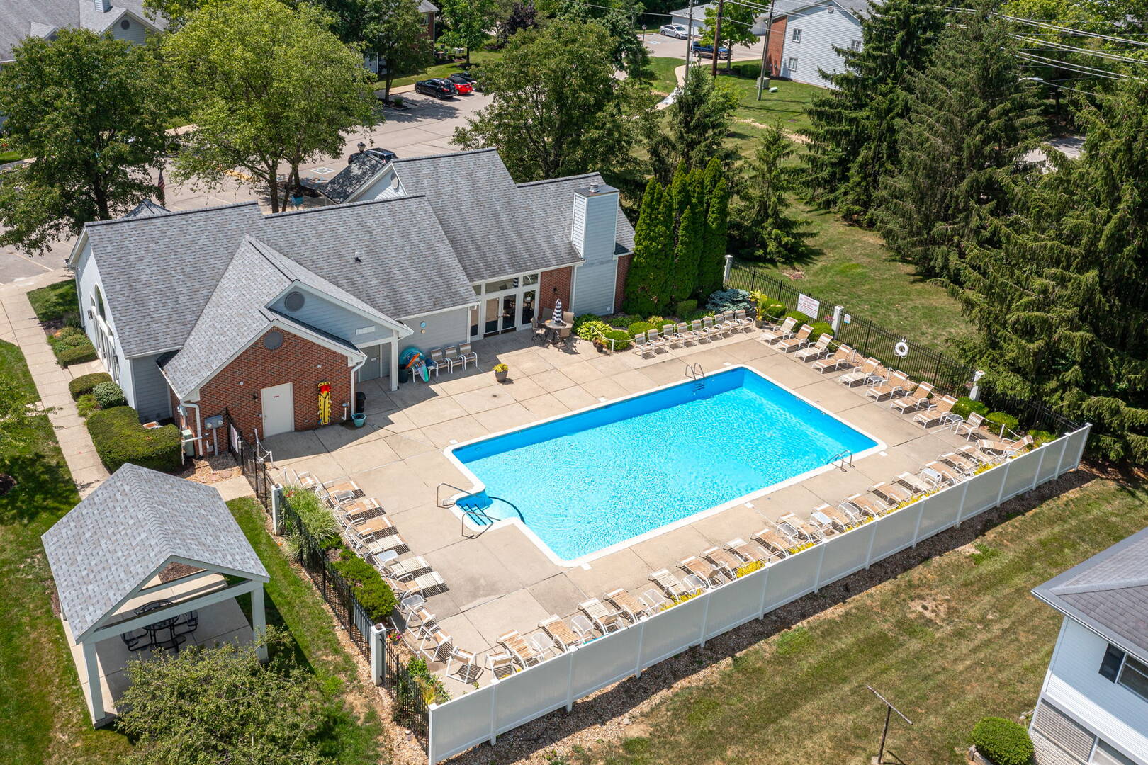 8418 Glenwillow Ln. Unit 205 Indpls, In 46278