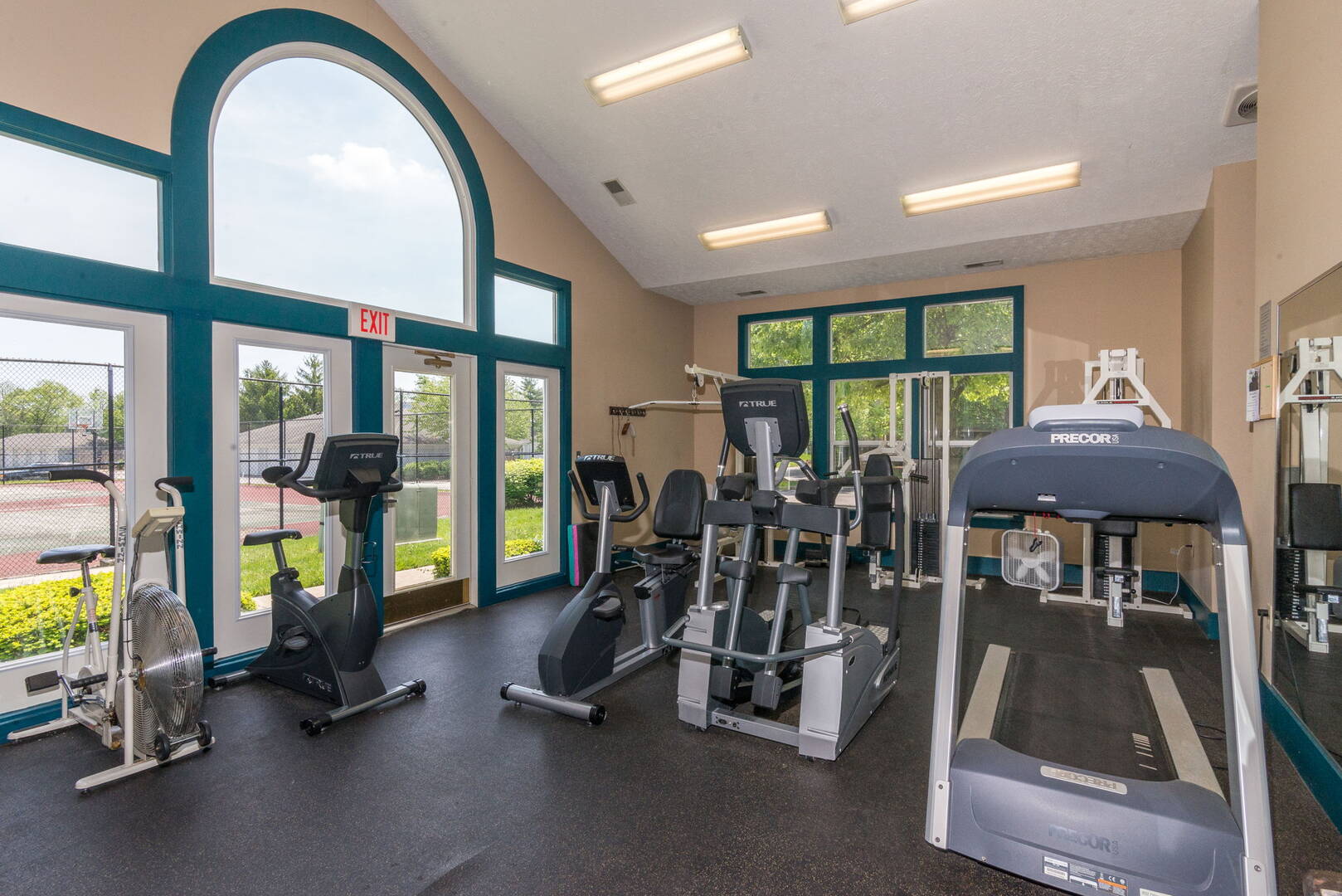 8418 Glenwillow Ln. Unit 205 Indpls, In 46278