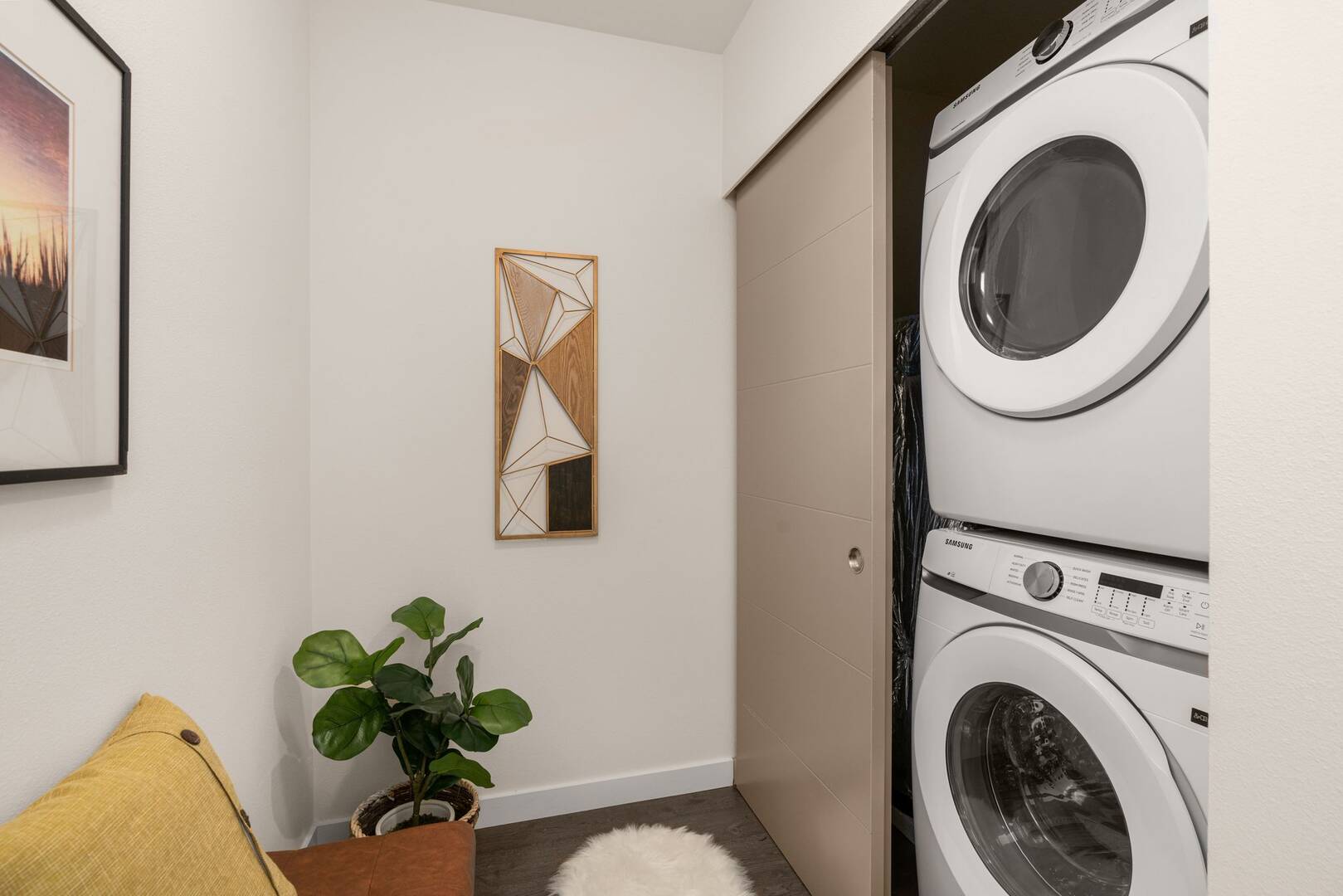 6012 S. 127th Lane Seattle, WA 98178