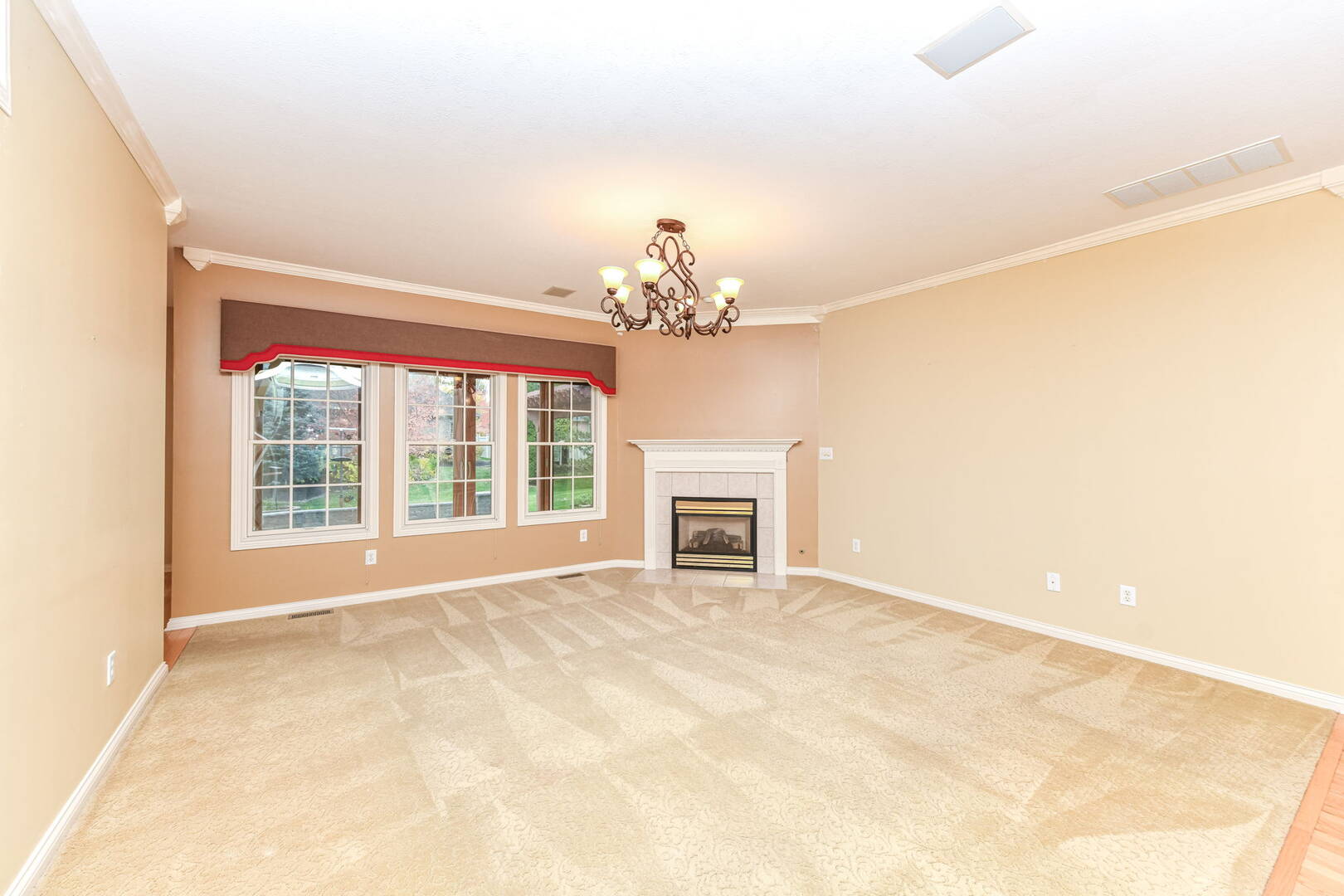 10077 Gemstone Dr., Noblesville, IN 46060