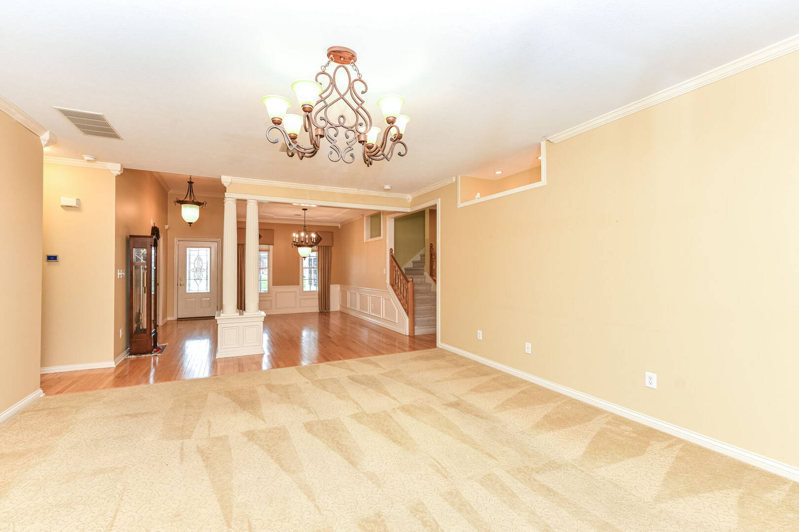 10077 Gemstone Dr., Noblesville, IN 46060