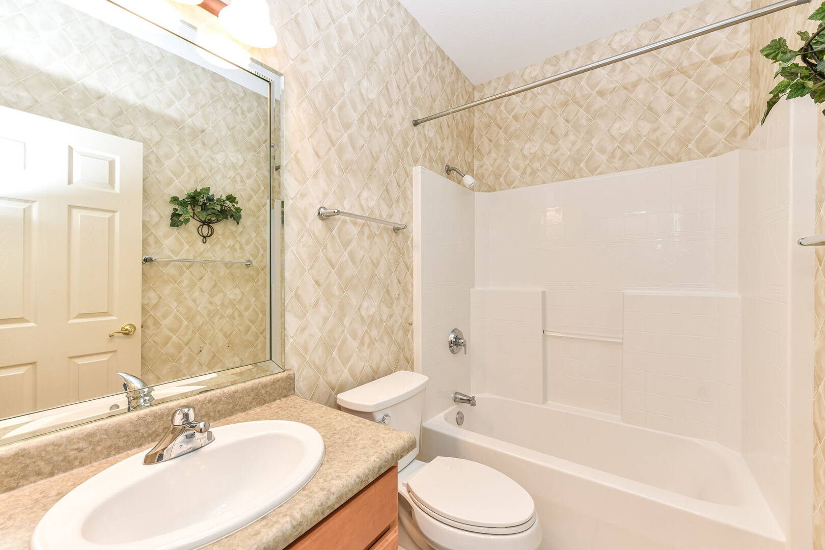 10077 Gemstone Dr., Noblesville, IN 46060