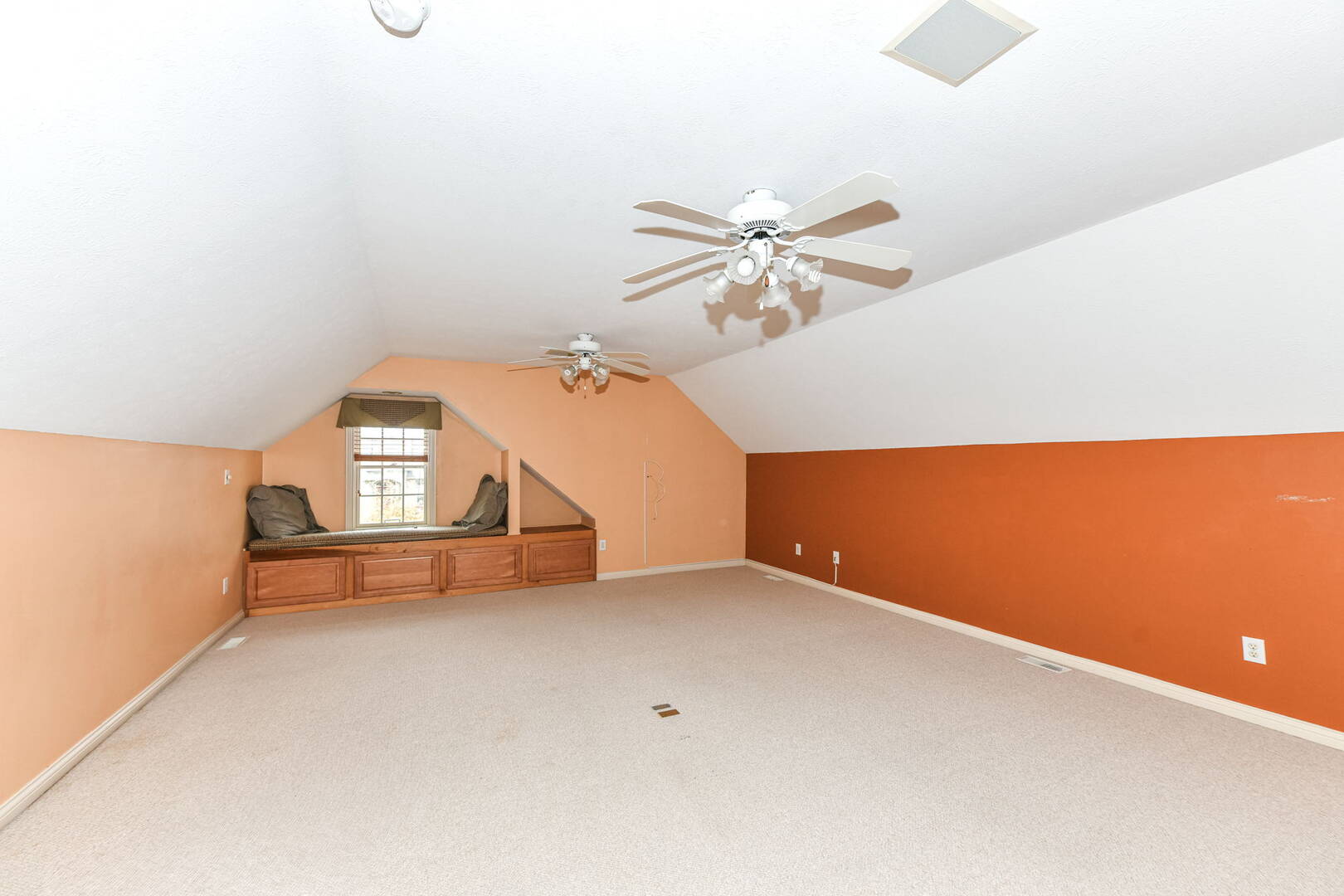 10077 Gemstone Dr., Noblesville, IN 46060