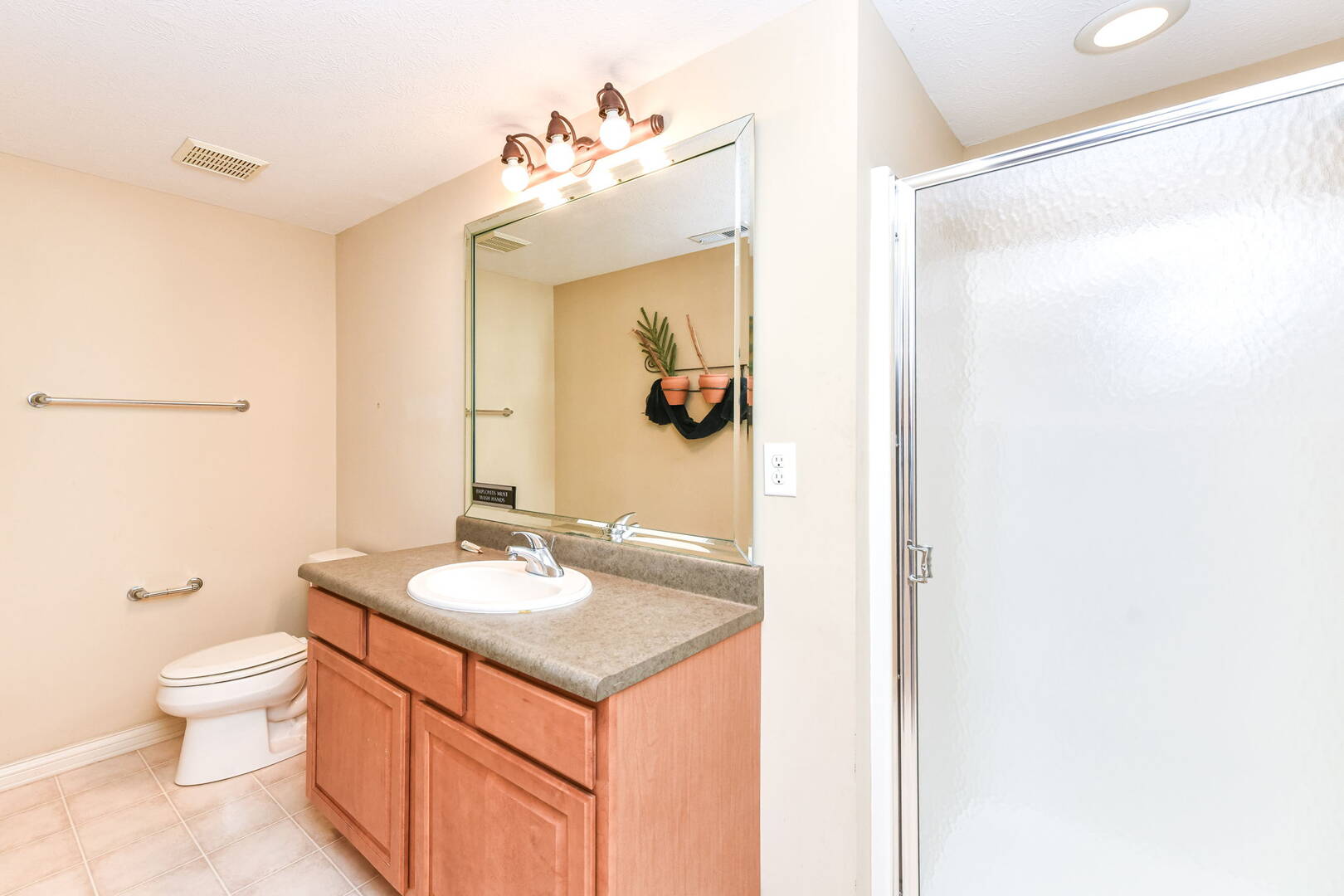 10077 Gemstone Dr., Noblesville, IN 46060