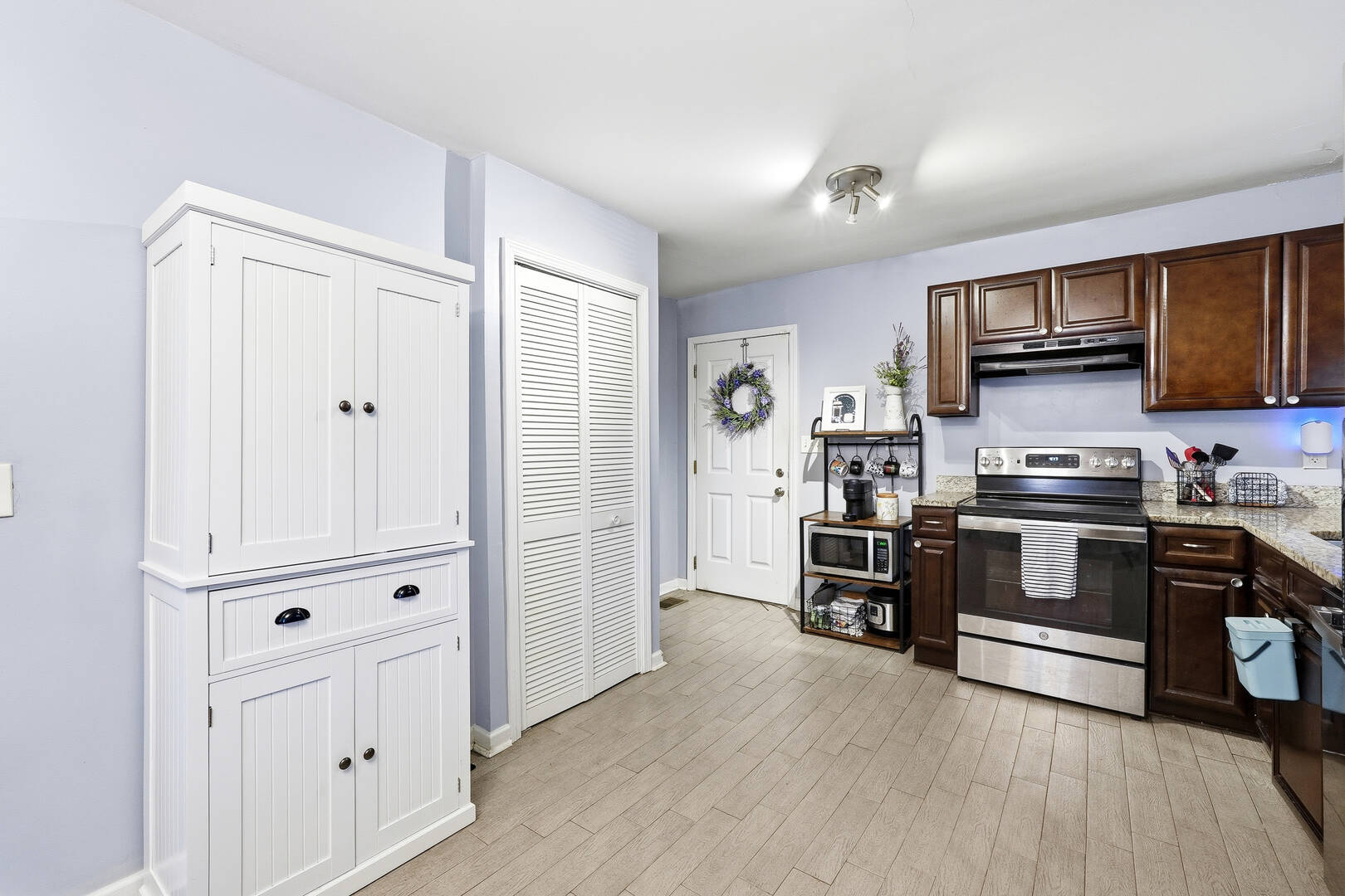 3247 McAfee Rd Decautr, GA 30032