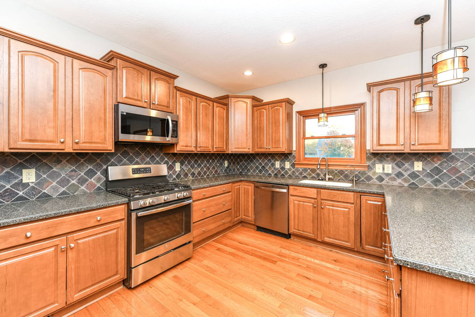 1111 Morningside Ct., Greenfield, IN 46140