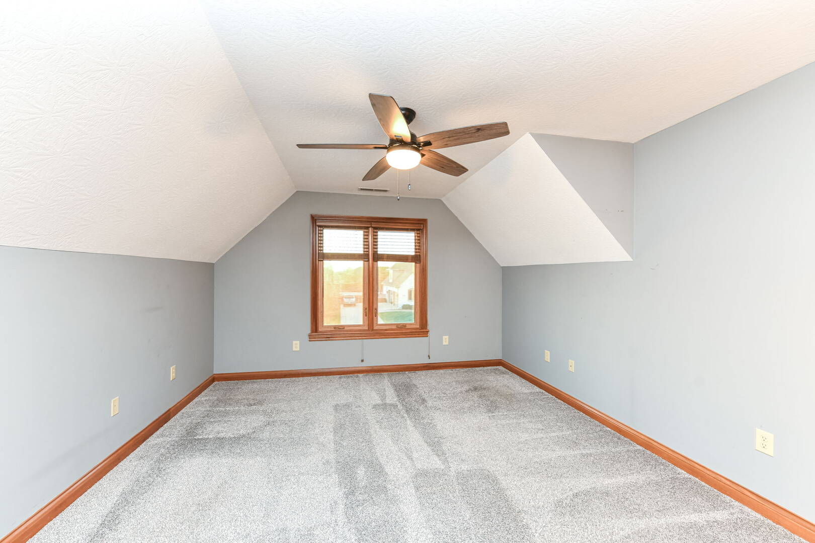 1111 Morningside Ct., Greenfield, IN 46140