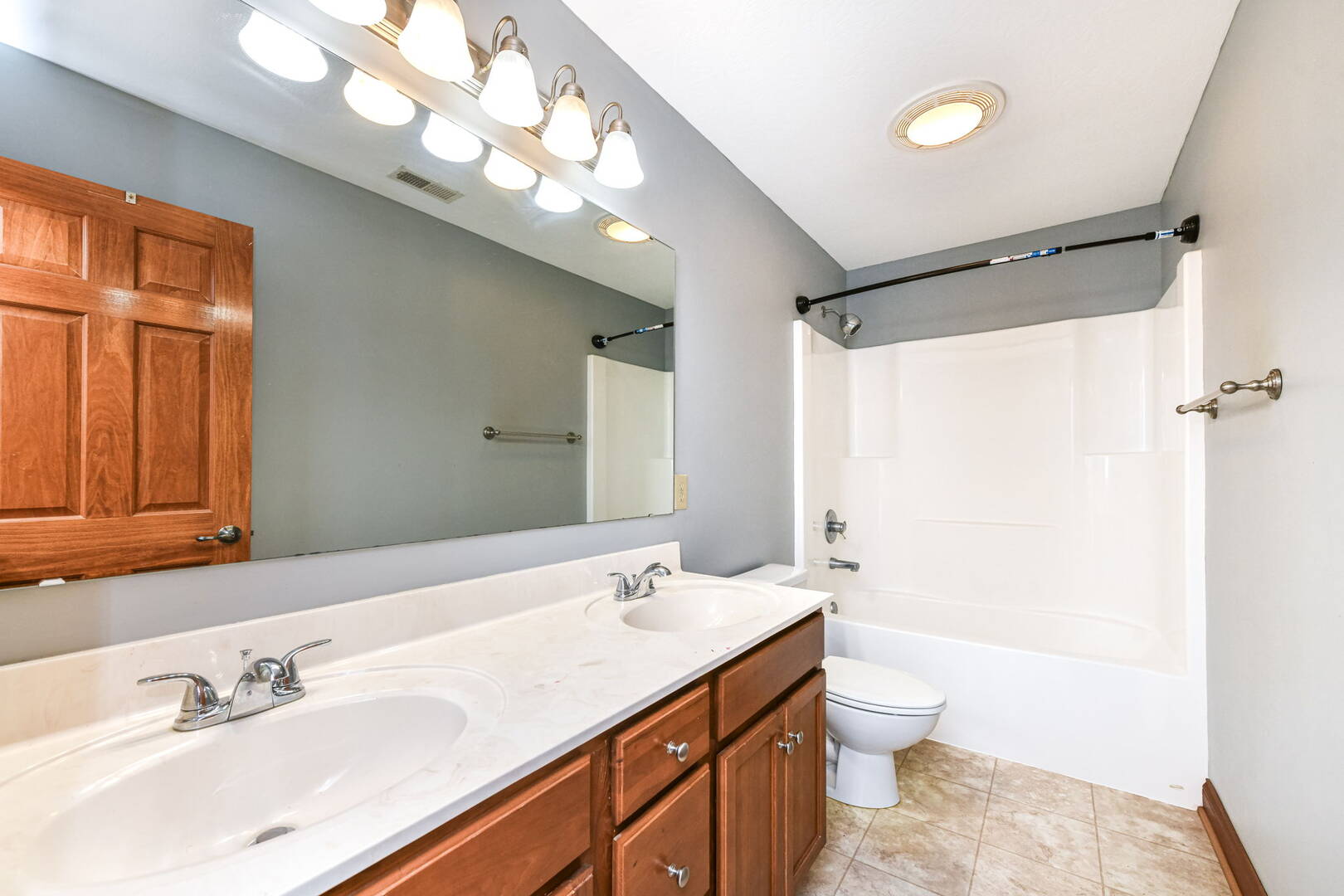 1111 Morningside Ct., Greenfield, IN 46140