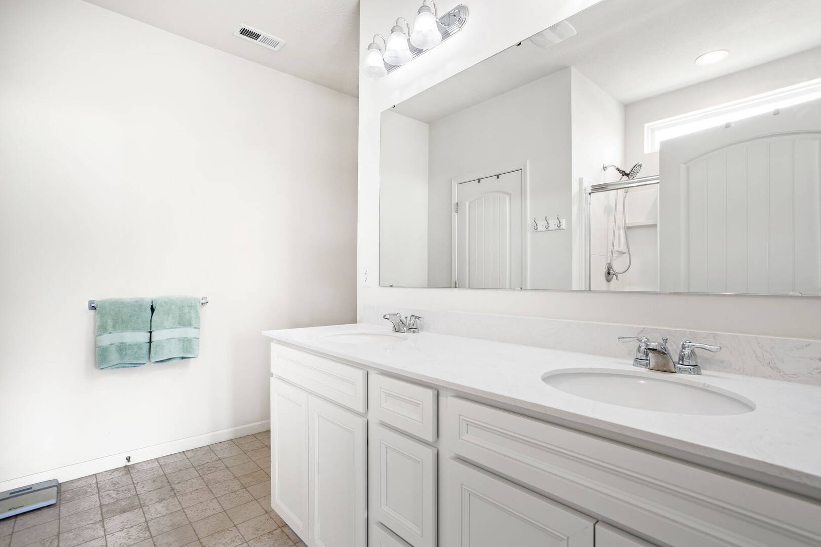 936 Plunkett Ave. Westfield, IN 46074