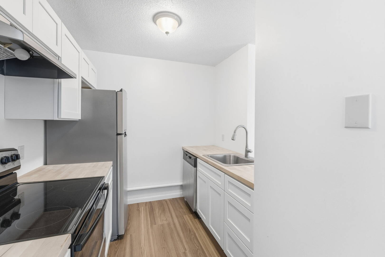 Unit D3 11 Apache Dr  Westerly, RI 02891