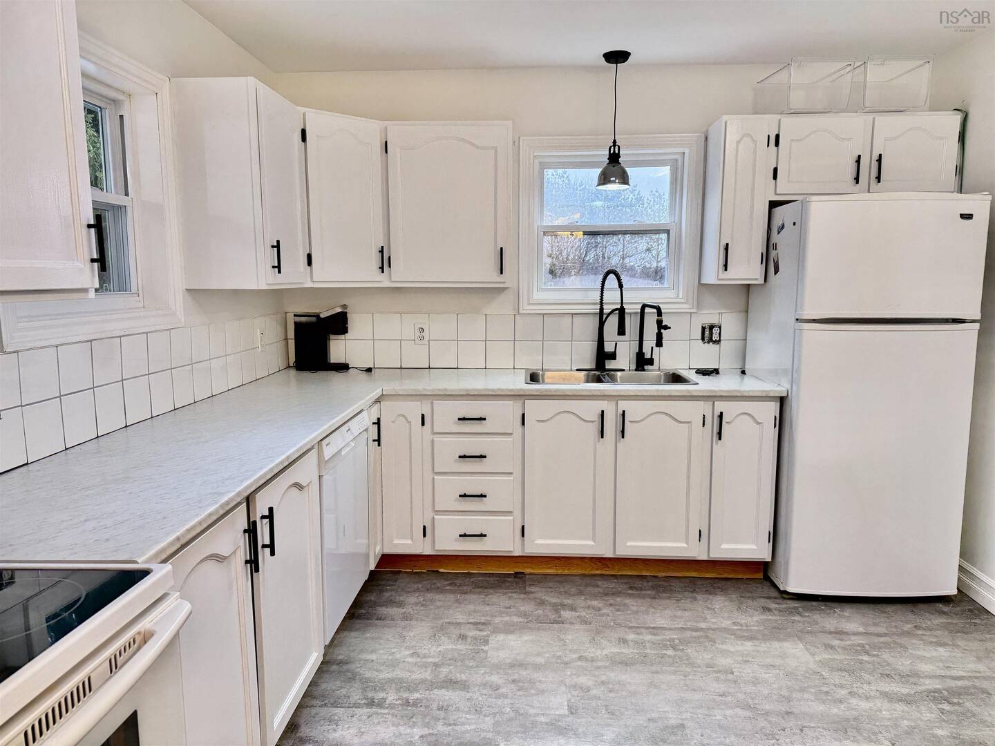 16 Mathers Timberlea, NS B3T1A4