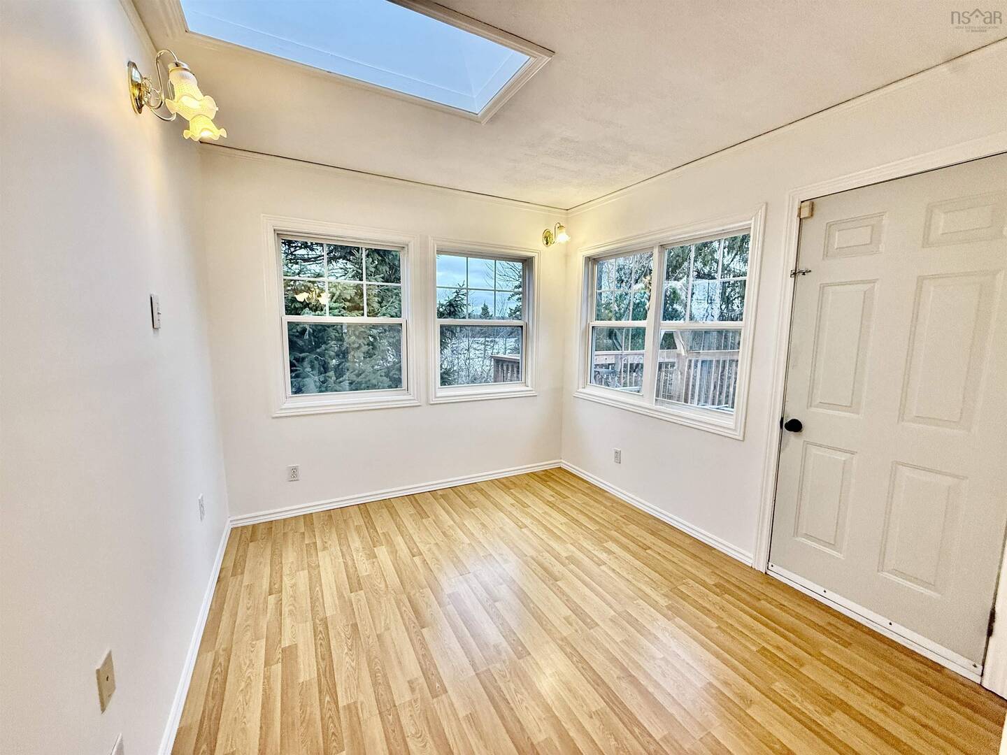 16 Mathers Timberlea, NS B3T1A4