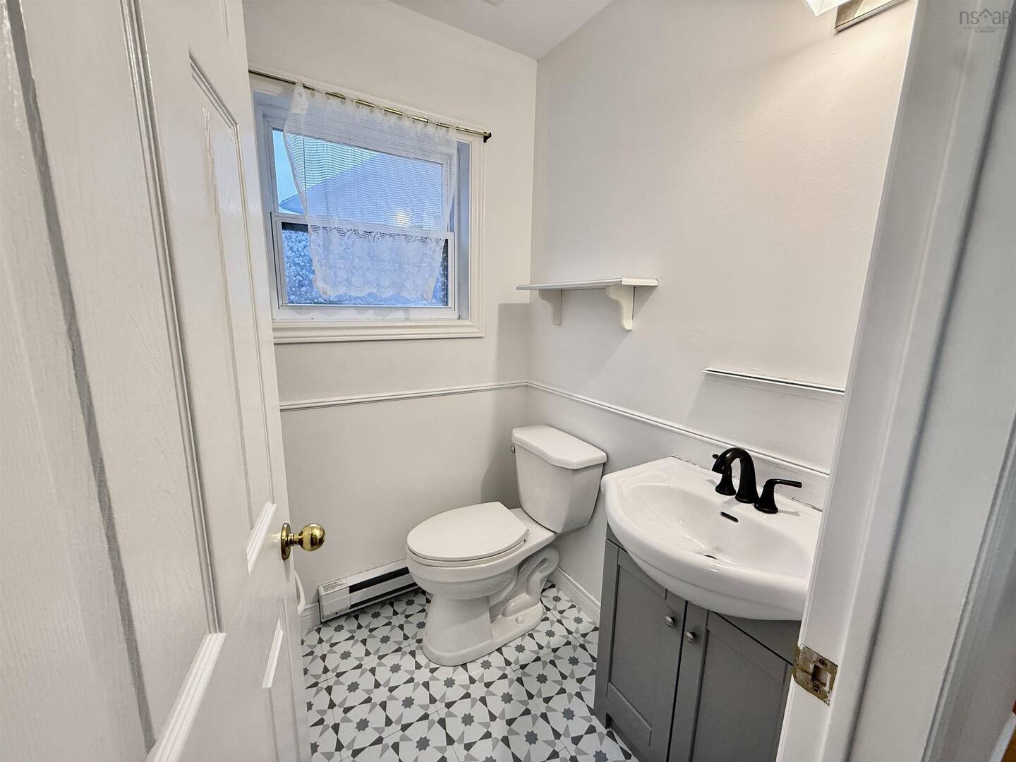 16 Mathers Timberlea, NS B3T1A4