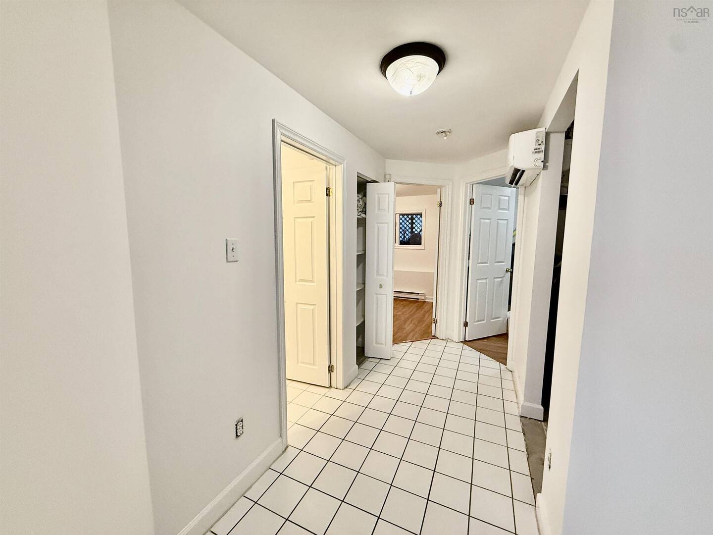 16 Mathers Timberlea, NS B3T1A4