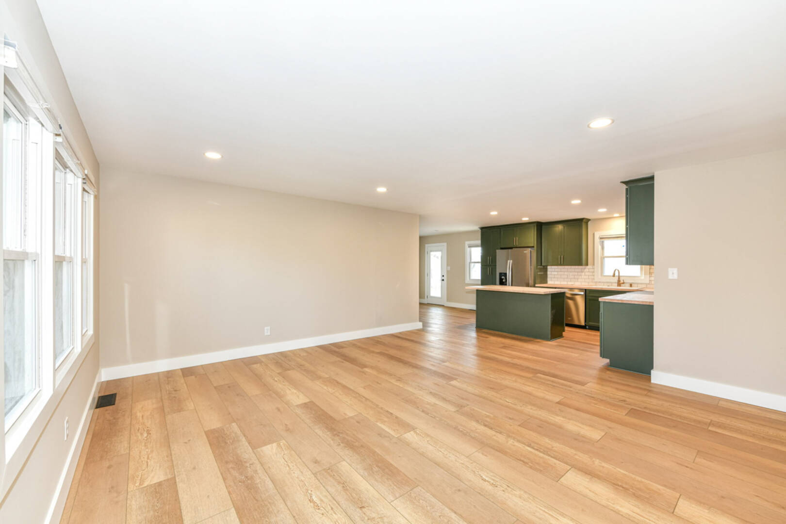 10640 Penn Dr., Carmel, IN 46280