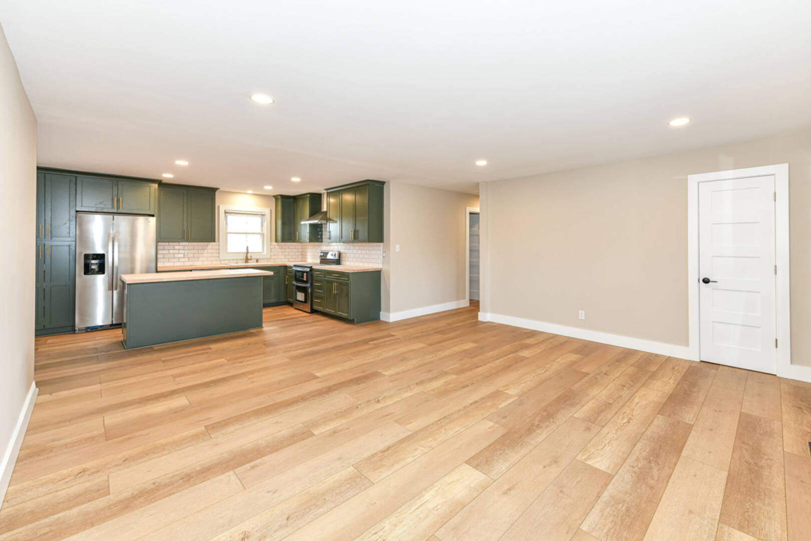 10640 Penn Dr., Carmel, IN 46280