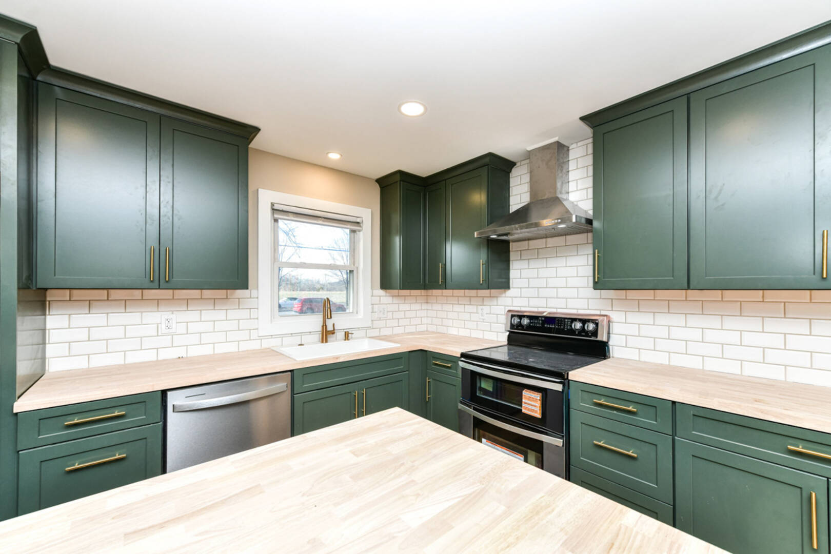 10640 Penn Dr., Carmel, IN 46280