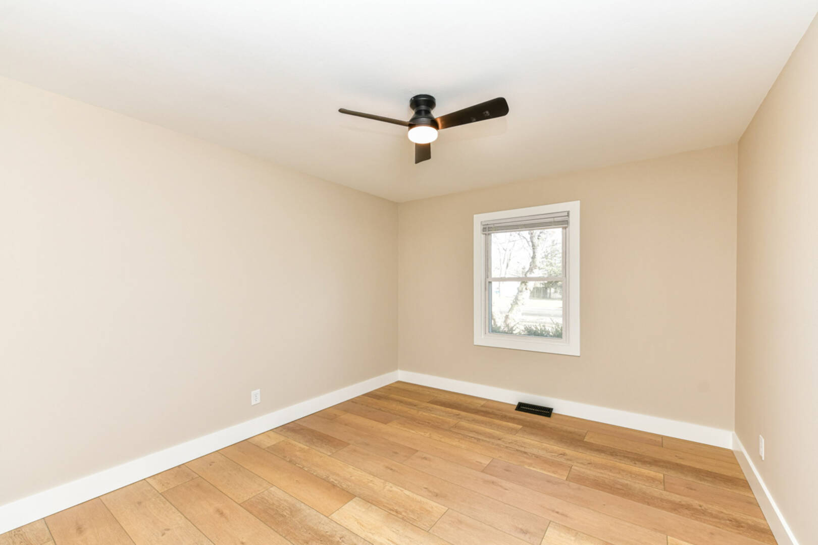 10640 Penn Dr., Carmel, IN 46280