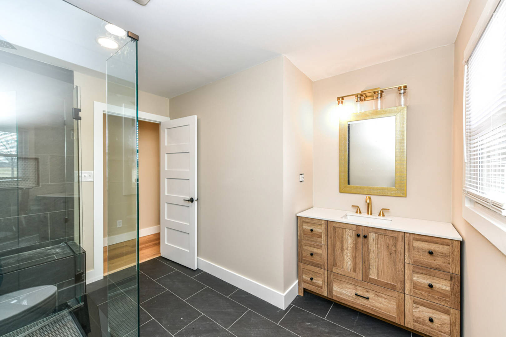 10640 Penn Dr., Carmel, IN 46280