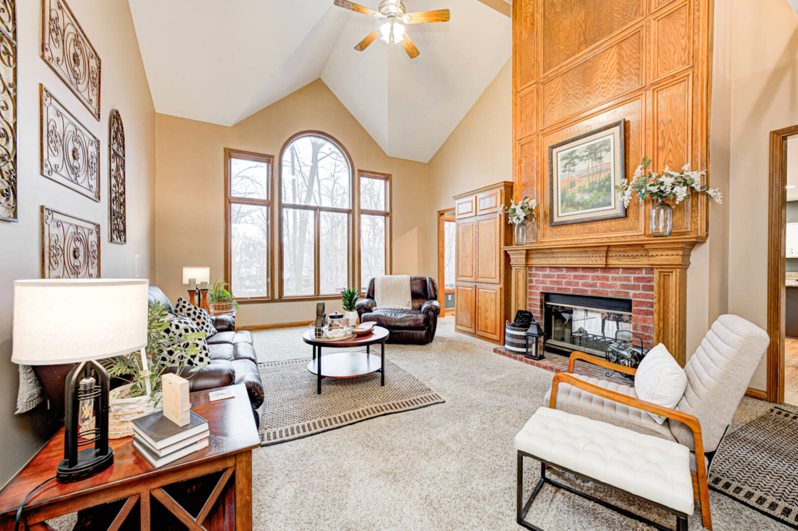 12214 Ridgeside Rd., Indianapolis, IN 46256