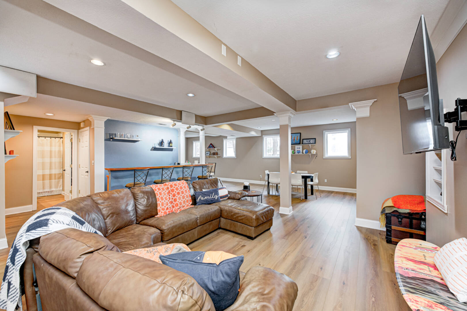 12214 Ridgeside Rd., Indianapolis, IN 46256