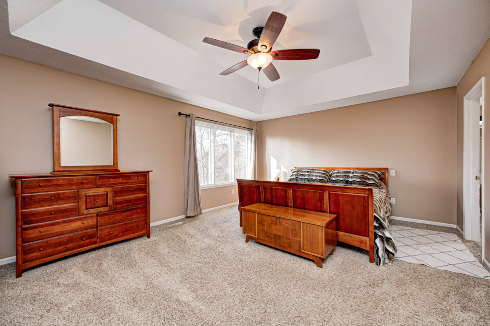 12214 Ridgeside Rd., Indianapolis, IN 46256