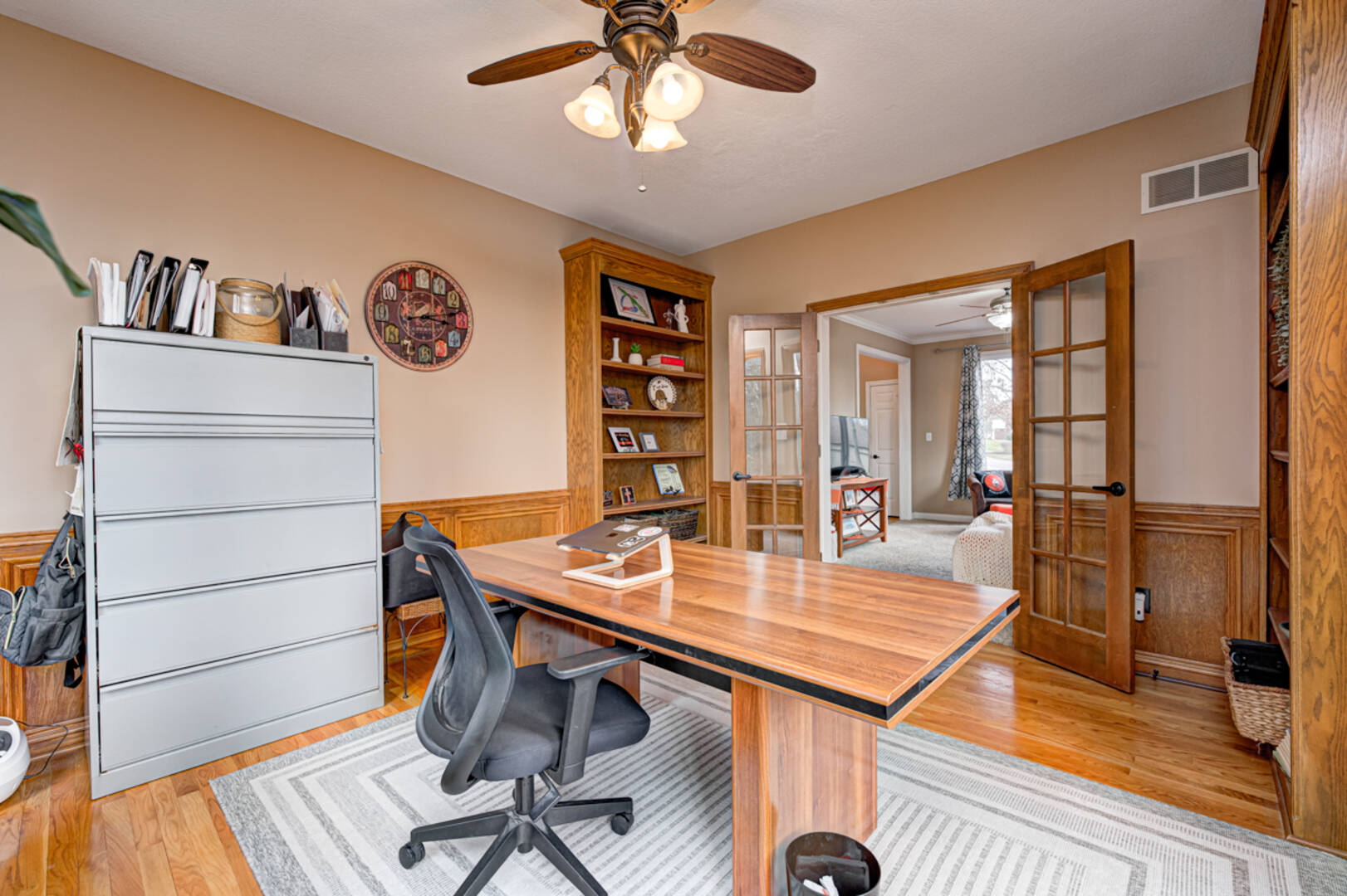 12214 Ridgeside Rd., Indianapolis, IN 46256