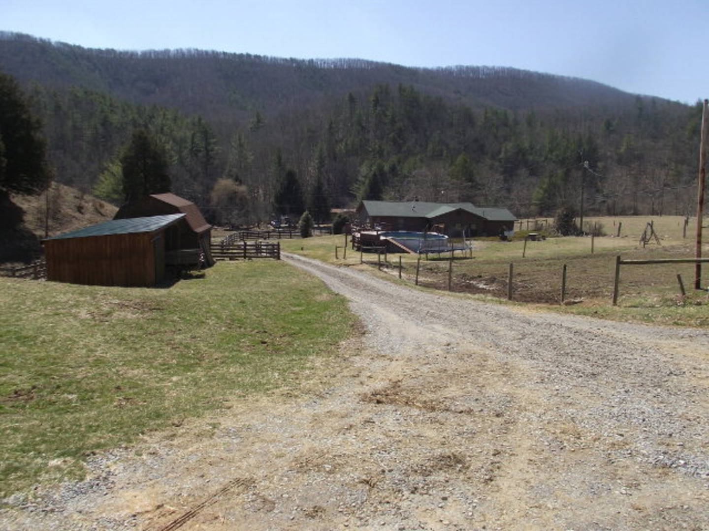 Brivity 8890 Wilderness Road Bland, VA 24315 Virtual Tour