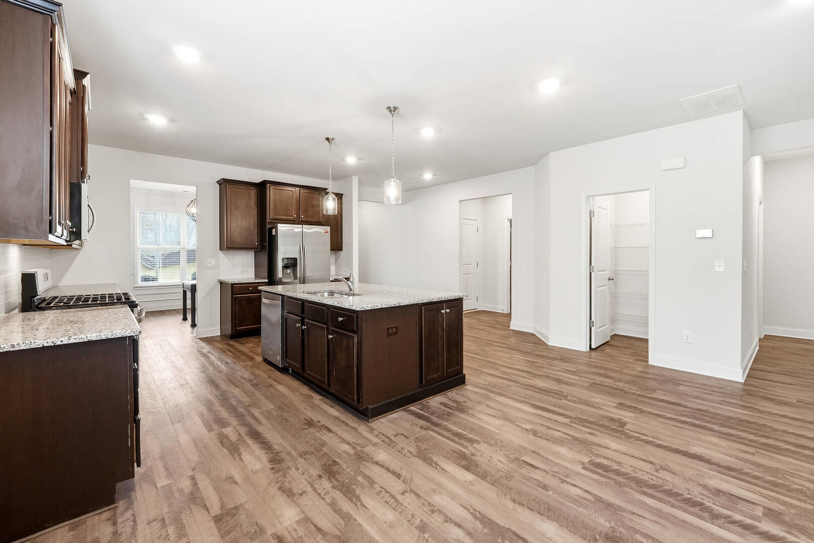 151 Rolling Hills Pl Canton, GA 30114